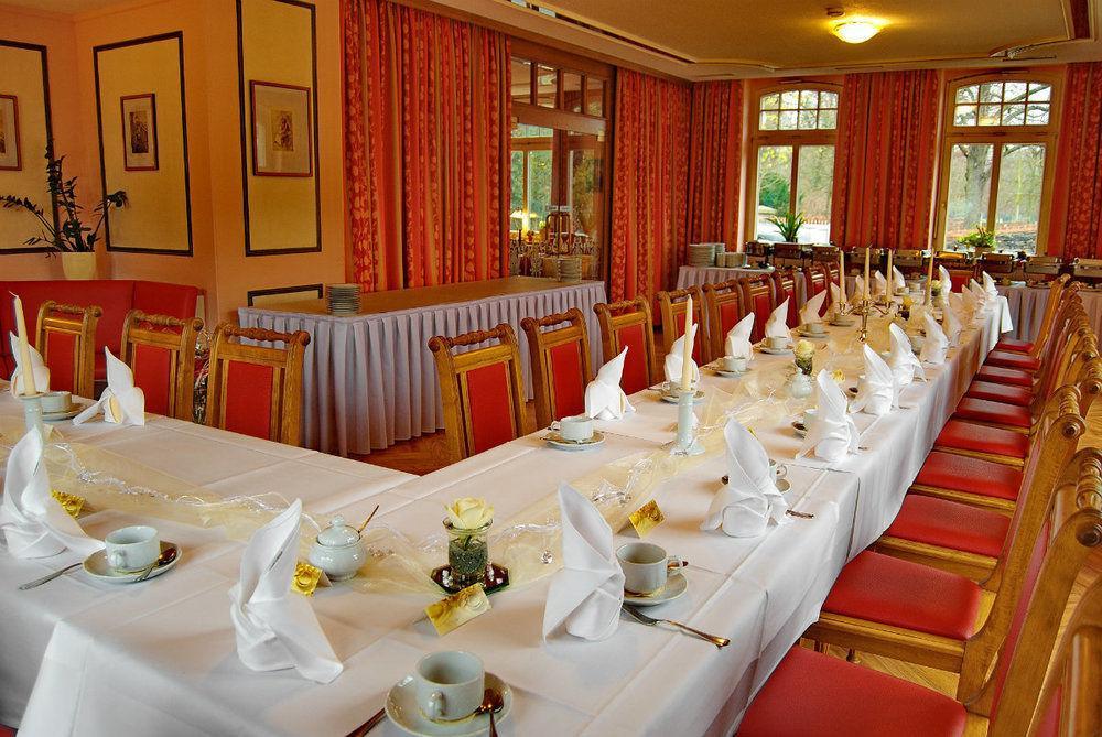 Hotel Goldener Fasan Ораниенбаум-Вёрлиц Экстерьер фото