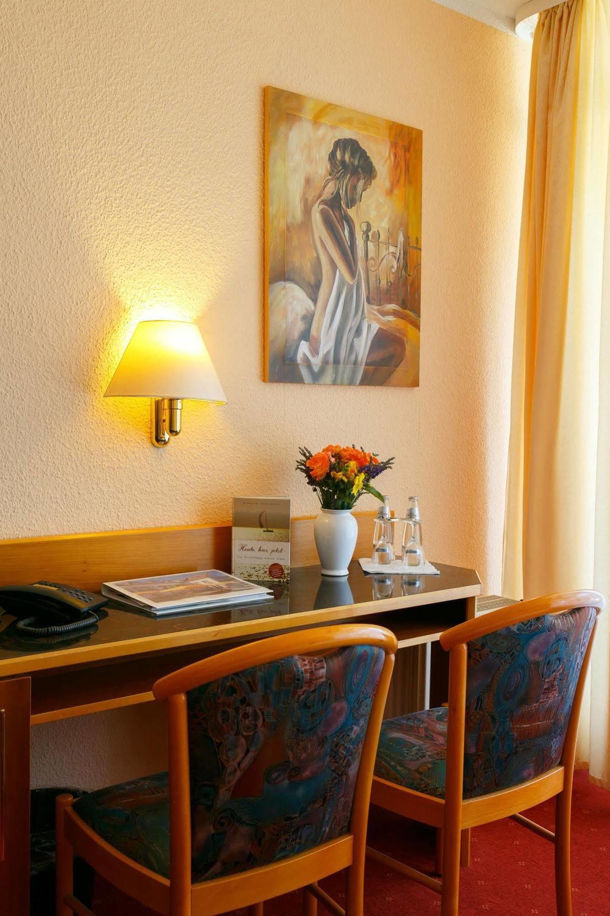 Hotel Goldener Fasan Ораниенбаум-Вёрлиц Экстерьер фото