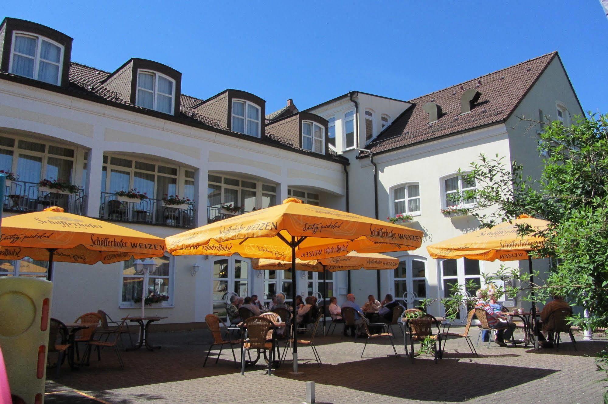 Hotel Goldener Fasan Ораниенбаум-Вёрлиц Экстерьер фото