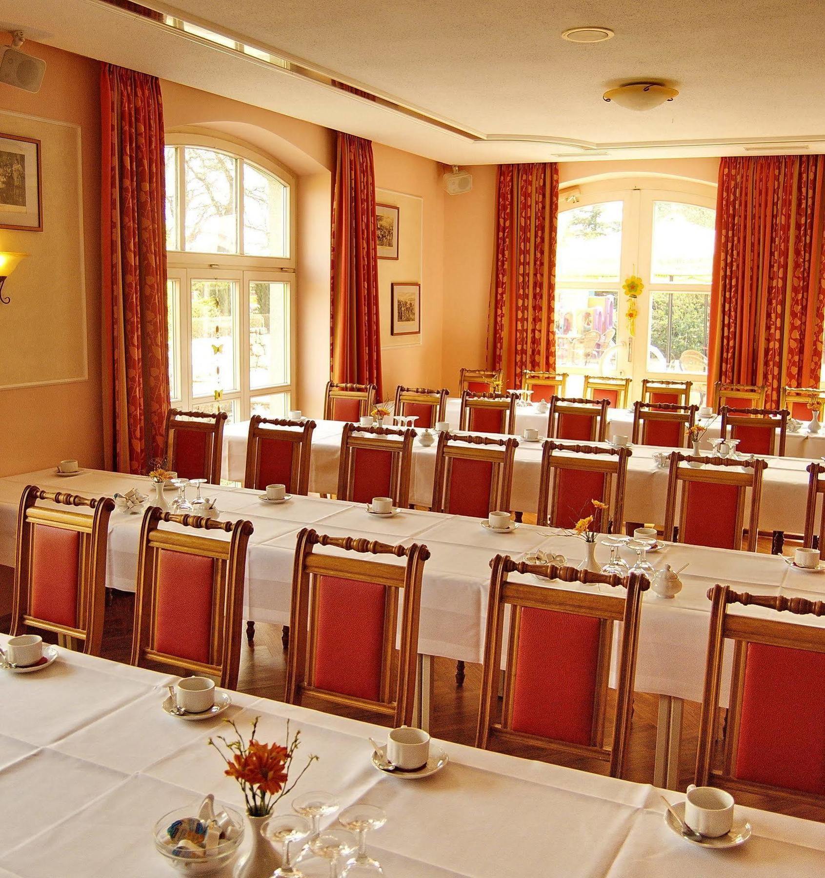 Hotel Goldener Fasan Ораниенбаум-Вёрлиц Экстерьер фото