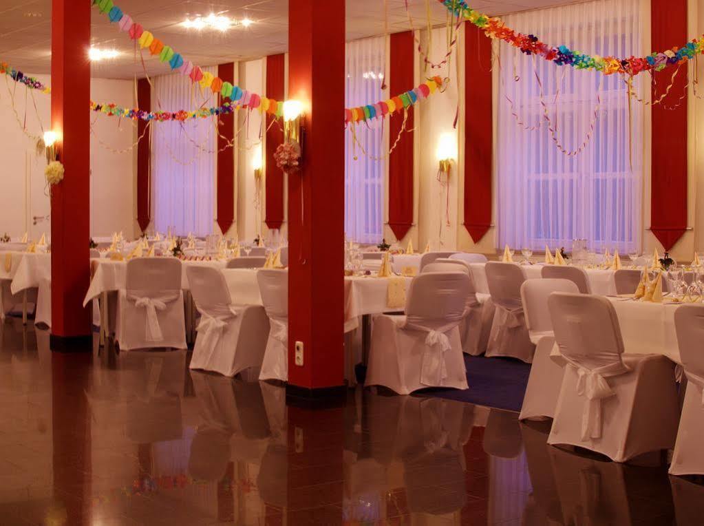 Hotel Goldener Fasan Ораниенбаум-Вёрлиц Экстерьер фото