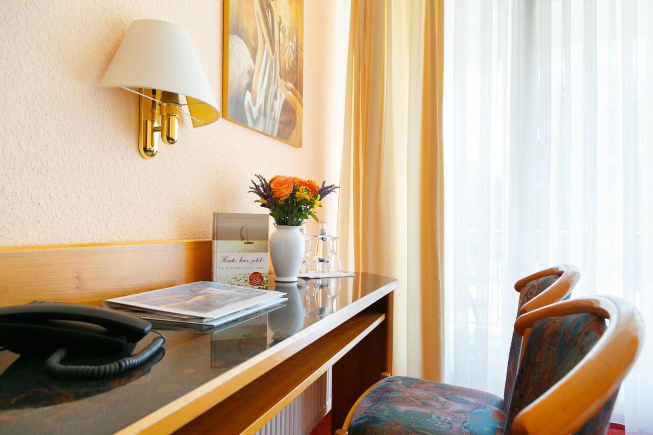 Hotel Goldener Fasan Ораниенбаум-Вёрлиц Экстерьер фото